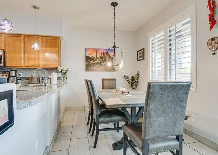 < 1 Mi To Fountain Park: Desert Gem W/ Pool Access * Fountain Hills